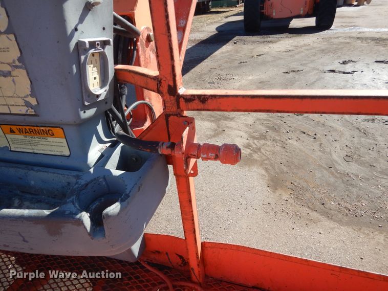 image for item IK9827 2003 JLG 1350SJP  boom lift