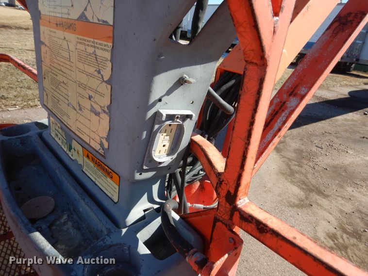 image for item IK9827 2003 JLG 1350SJP  boom lift