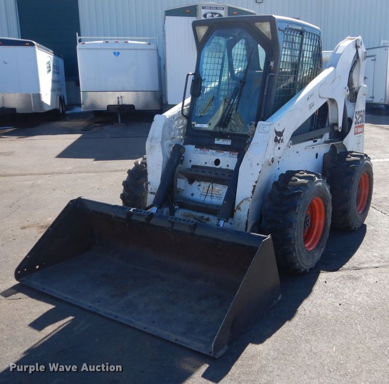 image for item IK9828 2006 Bobcat S250  skid steer loader