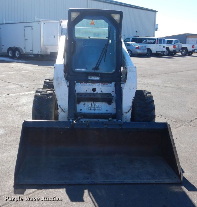 image for item IK9828 2006 Bobcat S250  skid steer loader