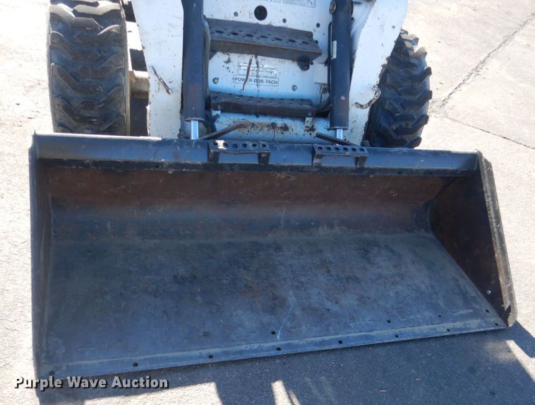 image for item IK9828 2006 Bobcat S250  skid steer loader