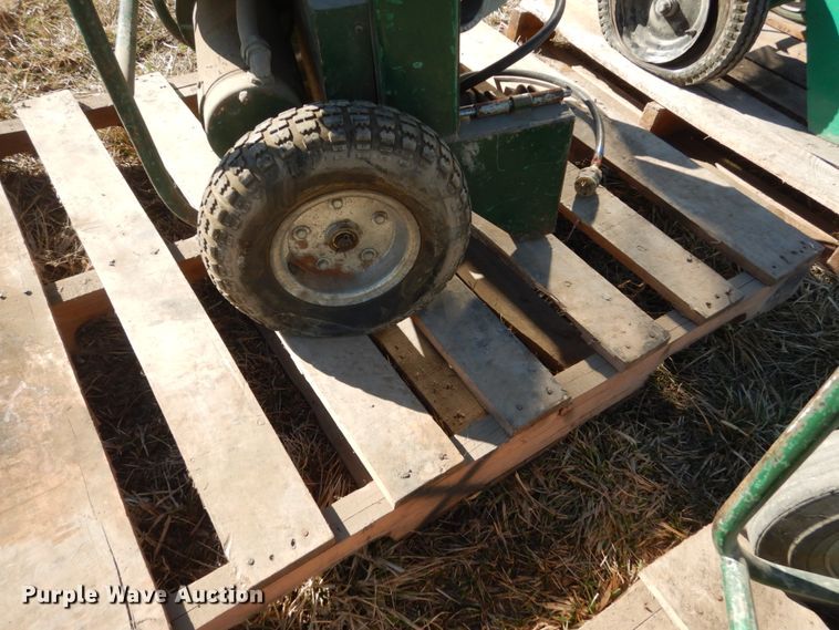 image for item IK9832 (2) Greenlee 555 conduit benders