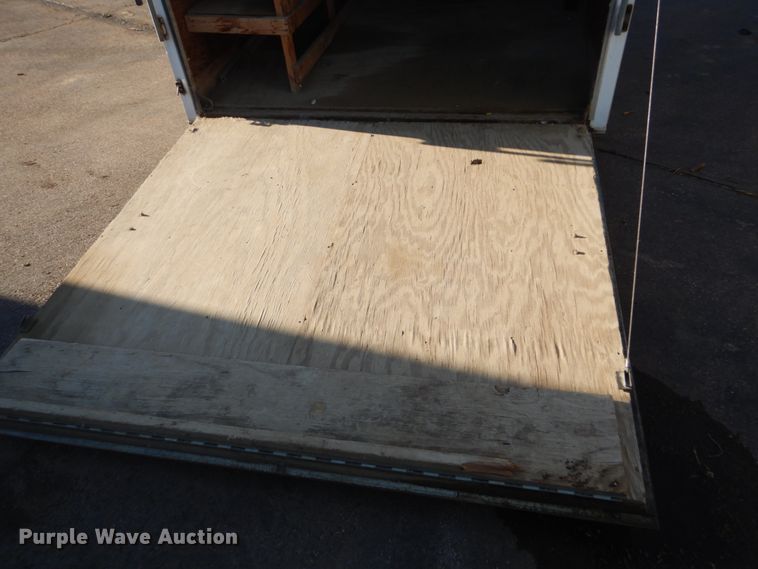 image for item IK9842 1995 United Express Line enclosed cargo trailer