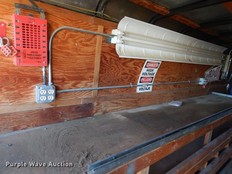 image for item IK9842 1995 United Express Line enclosed cargo trailer