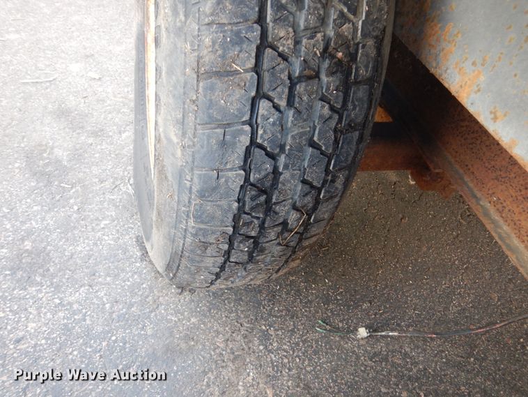 image for item IK9842 1995 United Express Line enclosed cargo trailer