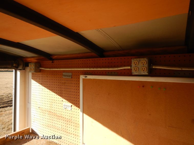 image for item IK9843 2006 Fabrique CM716TA2 enclosed cargo trailer