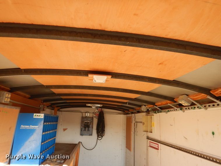 image for item IK9843 2006 Fabrique CM716TA2 enclosed cargo trailer