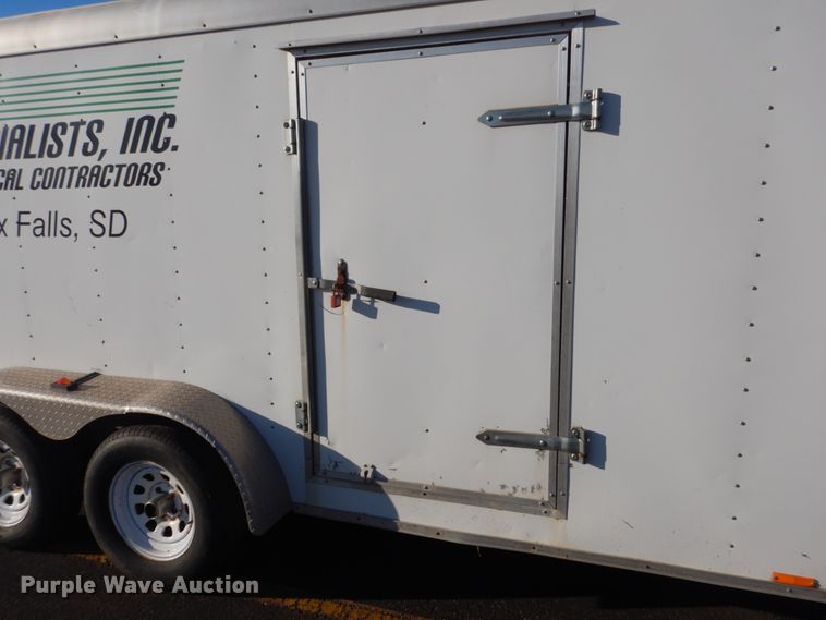 image for item IK9843 2006 Fabrique CM716TA2 enclosed cargo trailer