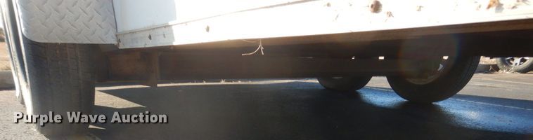 image for item IK9843 2006 Fabrique CM716TA2 enclosed cargo trailer