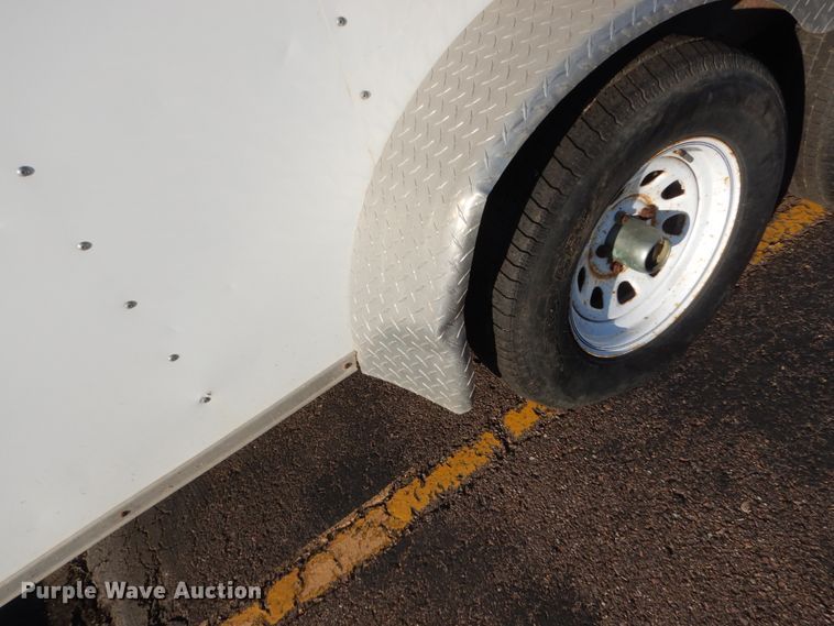 image for item IK9843 2006 Fabrique CM716TA2 enclosed cargo trailer