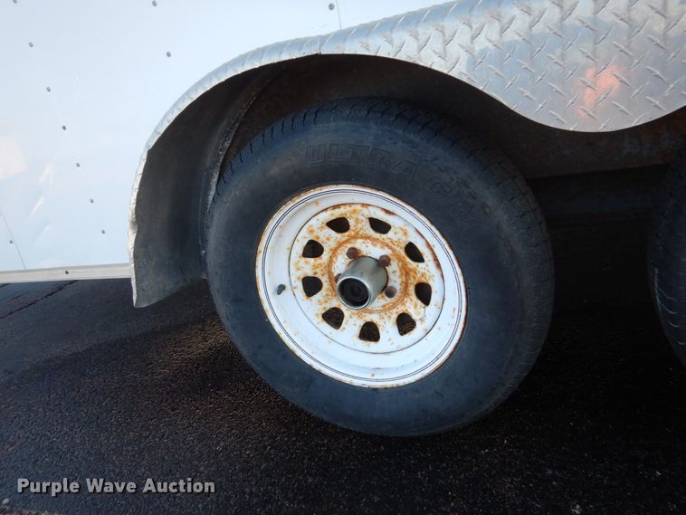 image for item IK9843 2006 Fabrique CM716TA2 enclosed cargo trailer