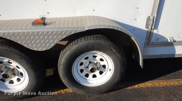 image for item IK9843 2006 Fabrique CM716TA2 enclosed cargo trailer