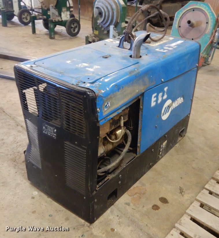 image for item IK9873 Miller Bobcat 250 welder