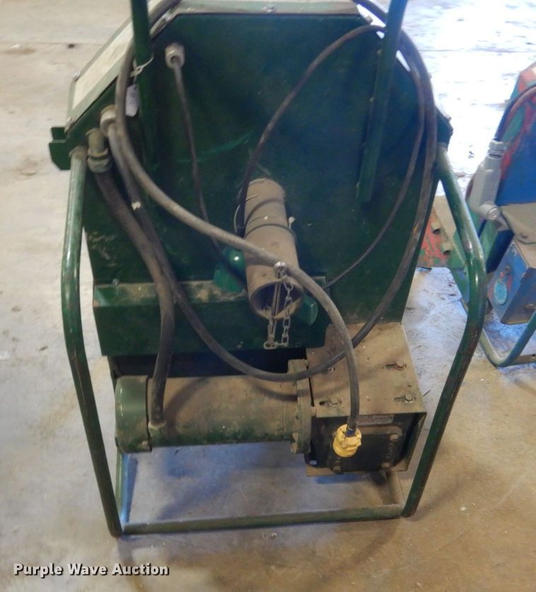 image for item IK9883 (3) Greenlee 555 conduit benders