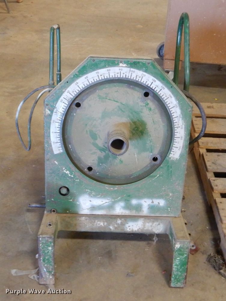 image for item IK9883 (3) Greenlee 555 conduit benders