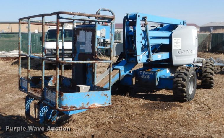 image for item IK9915 2002 Genie Z45/25  boom lift