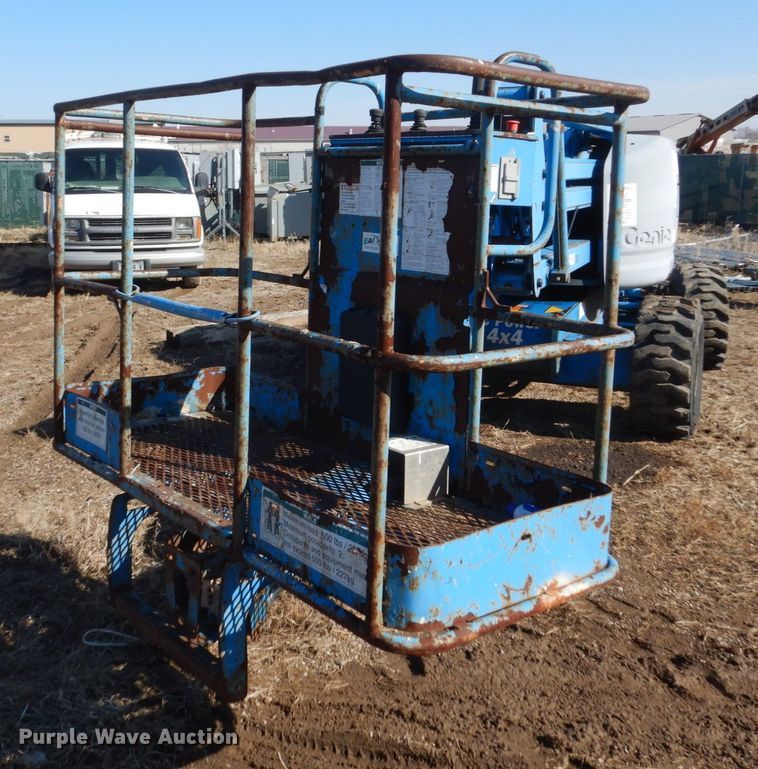 image for item IK9915 2002 Genie Z45/25  boom lift