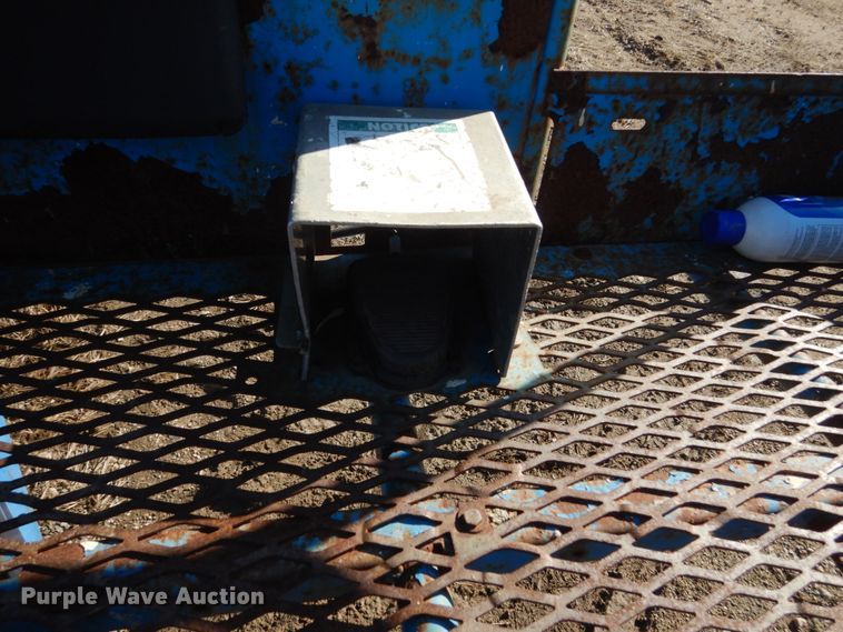 image for item IK9915 2002 Genie Z45/25  boom lift