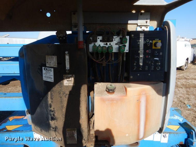 image for item IK9915 2002 Genie Z45/25  boom lift