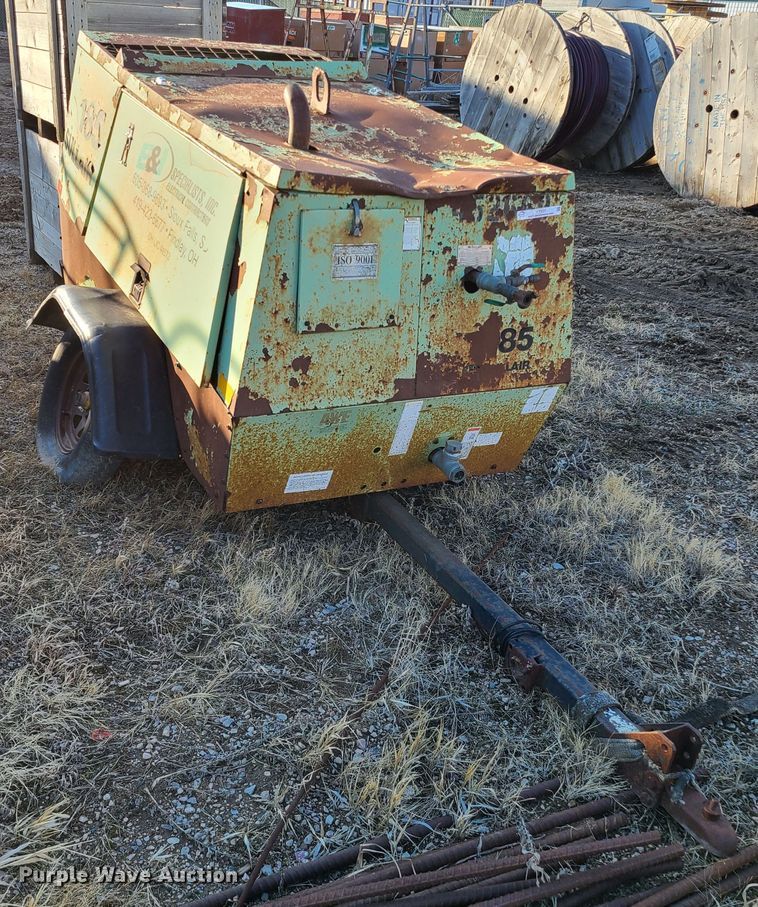 image for item IK9951 Sullair 185  air compressor