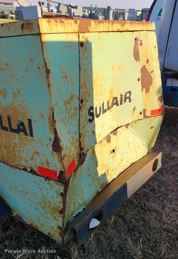image for item IK9951 Sullair 185  air compressor