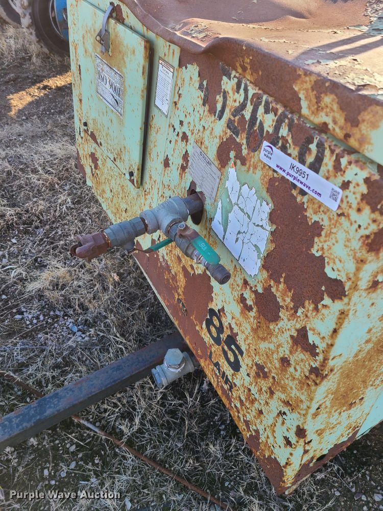 image for item IK9951 Sullair 185  air compressor