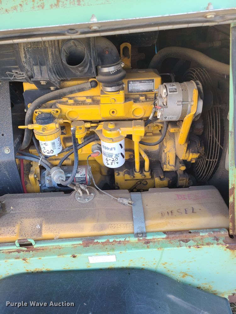 image for item IK9951 Sullair 185  air compressor