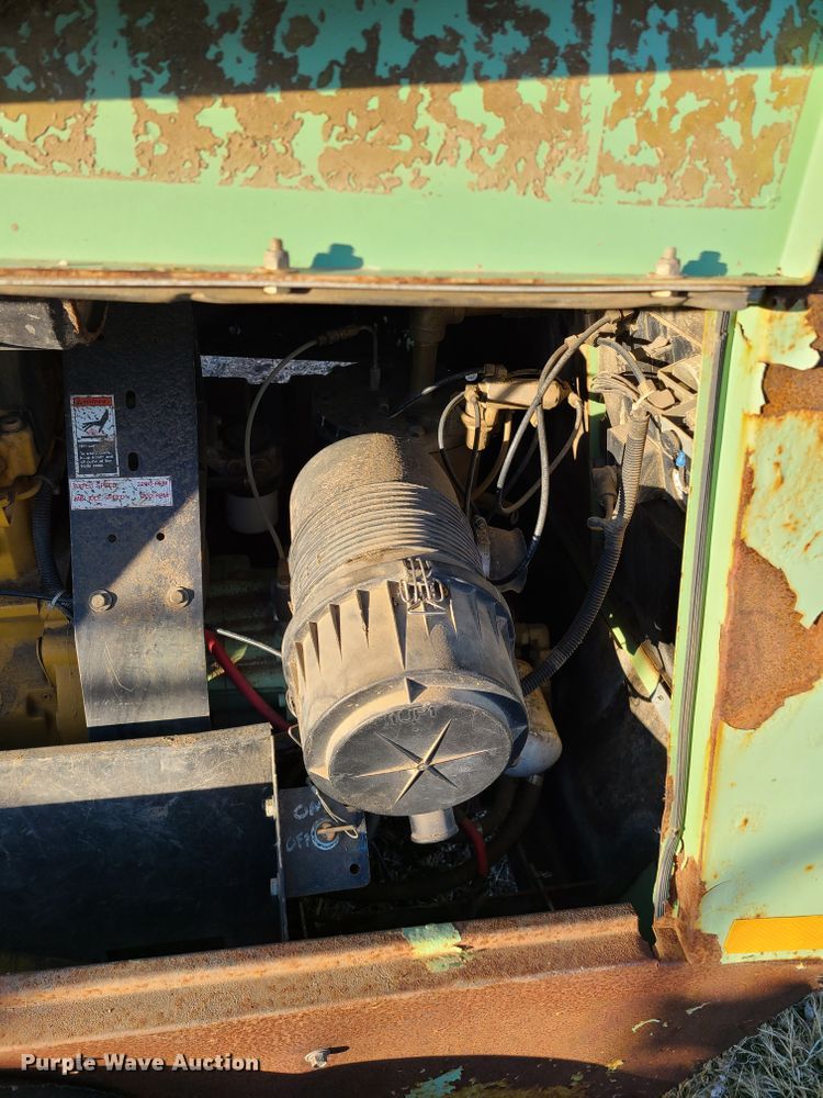 image for item IK9951 Sullair 185  air compressor