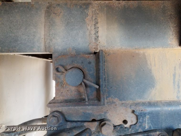 image for item IP9074 2002 International 4900  dump truck