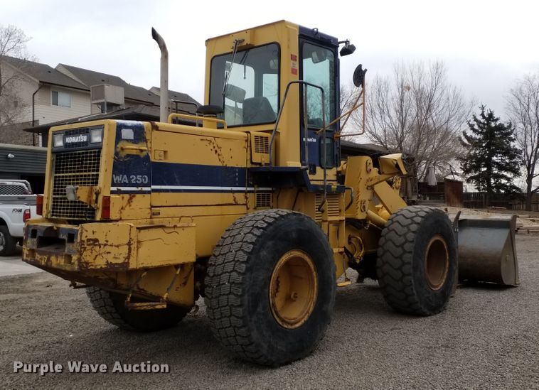 image for item IP9075 1994 Komatsu WA250  wheel loader