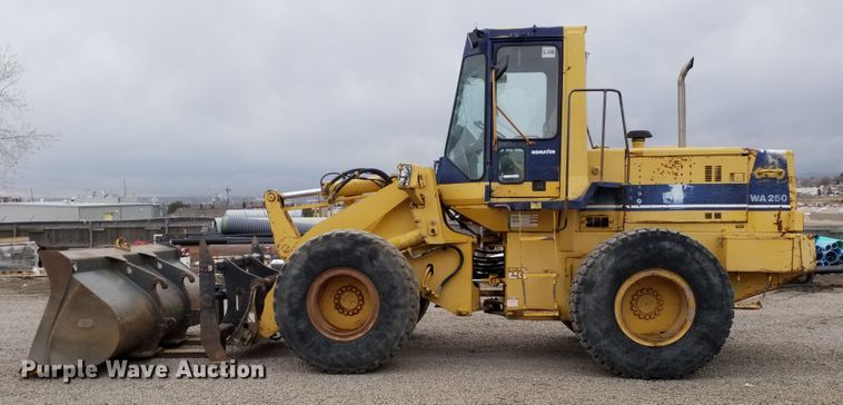 image for item IP9075 1994 Komatsu WA250  wheel loader