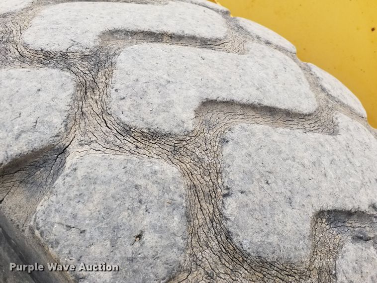 image for item IP9075 1994 Komatsu WA250  wheel loader