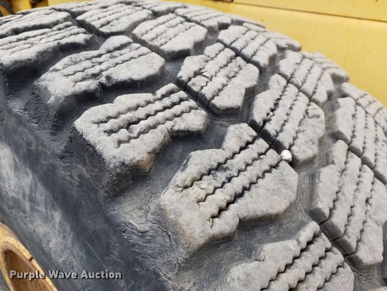 image for item IP9075 1994 Komatsu WA250  wheel loader