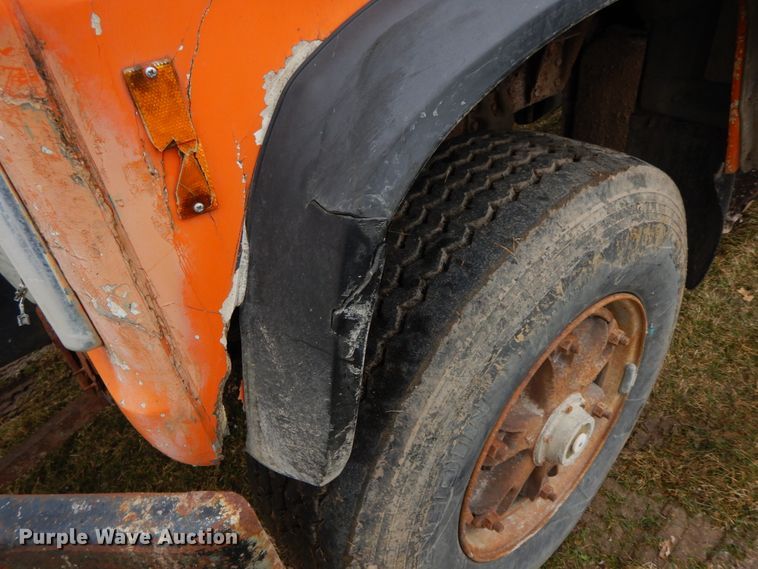 image for item IX9350 1988 Ford L8000  dump truck