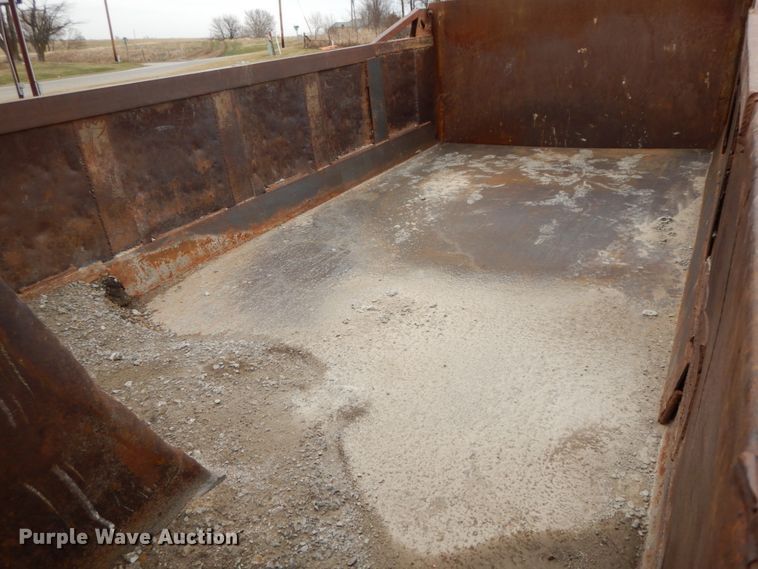 image for item IX9350 1988 Ford L8000  dump truck