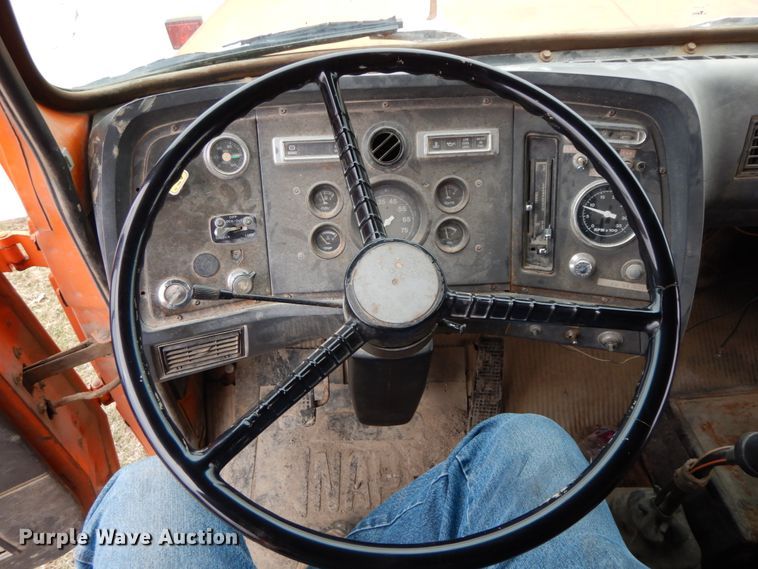 image for item IX9350 1988 Ford L8000  dump truck