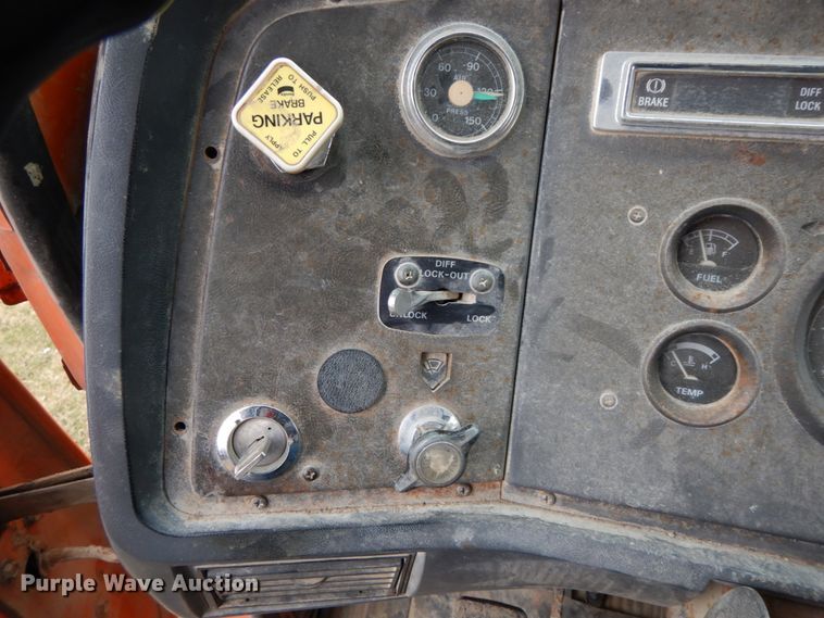 image for item IX9350 1988 Ford L8000  dump truck