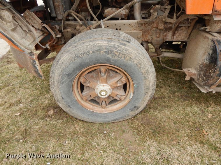 image for item IX9350 1988 Ford L8000  dump truck