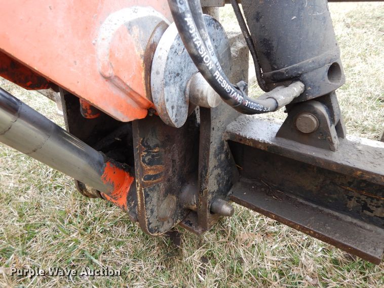 image for item IX9351 2004 Sky Trak 8042  telehandler