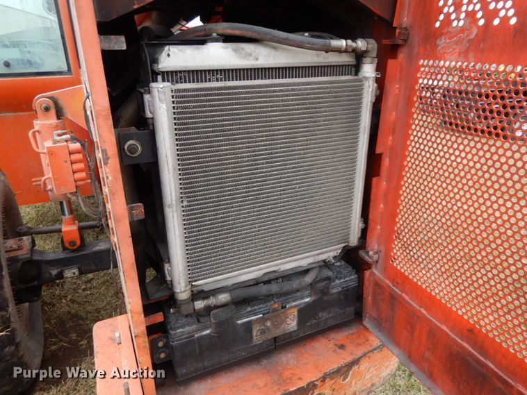 image for item IX9351 2004 Sky Trak 8042  telehandler