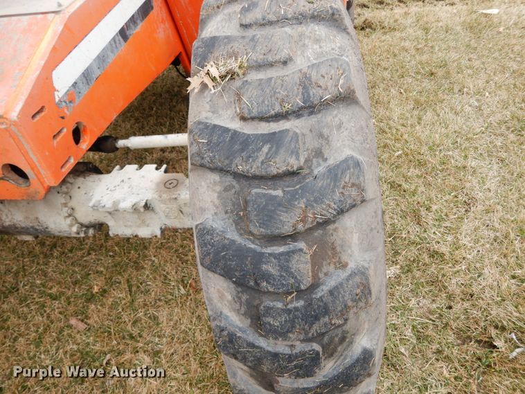 image for item IX9351 2004 Sky Trak 8042  telehandler