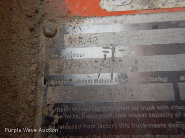 image for item IX9351 2004 Sky Trak 8042  telehandler