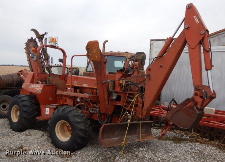 image for item IX9353 1987 Ditch Witch 7510  trencher
