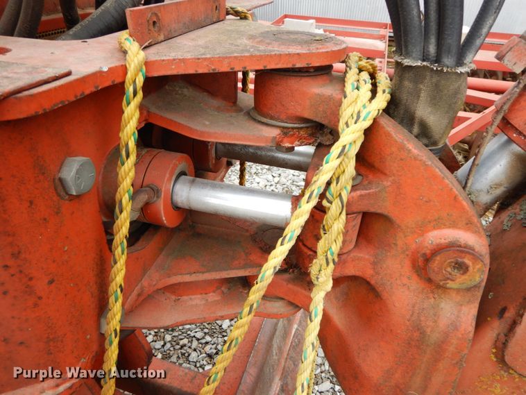 image for item IX9353 1987 Ditch Witch 7510  trencher