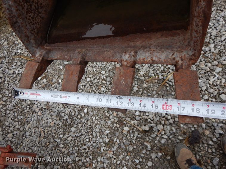 image for item IX9353 1987 Ditch Witch 7510  trencher