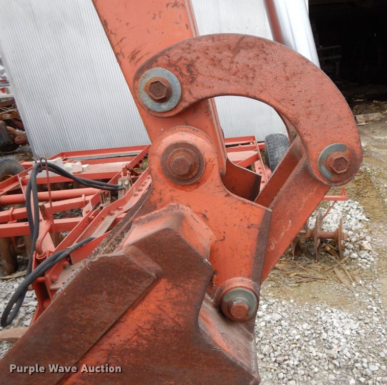 image for item IX9353 1987 Ditch Witch 7510  trencher