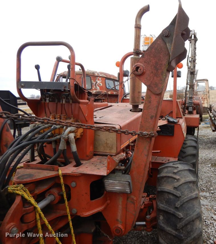 image for item IX9353 1987 Ditch Witch 7510  trencher