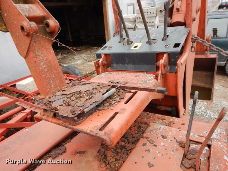 image for item IX9353 1987 Ditch Witch 7510  trencher