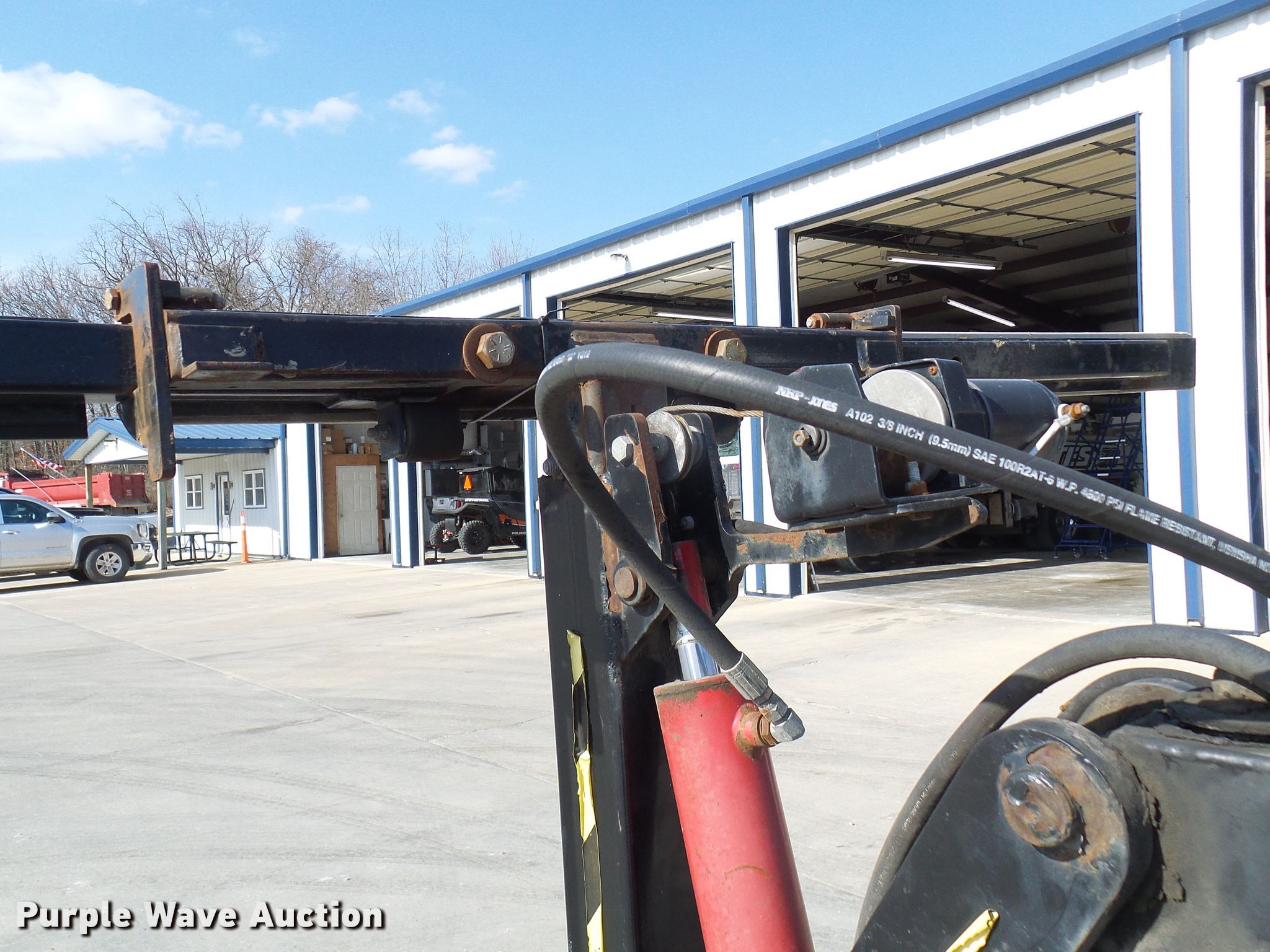 2013 Cardinal Mule 524 shed mover in Eldon, MO | Item DL0888 sold