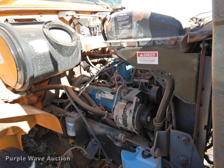 image for item DG1589 1995 International 3800  school bus